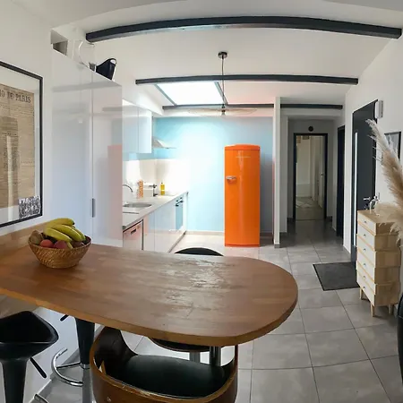 Maison De Ville, Piscine, Terrasse Et Jardin Prive Сasa de vacaciones *